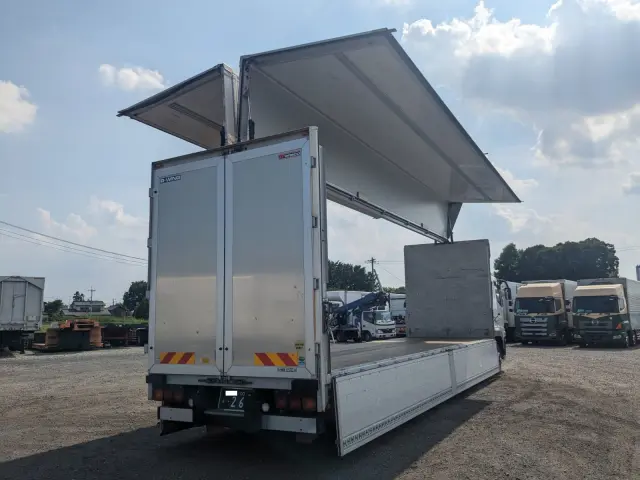 三菱 スーパーグレート QPG-FS64VZ(8x4)の写真37