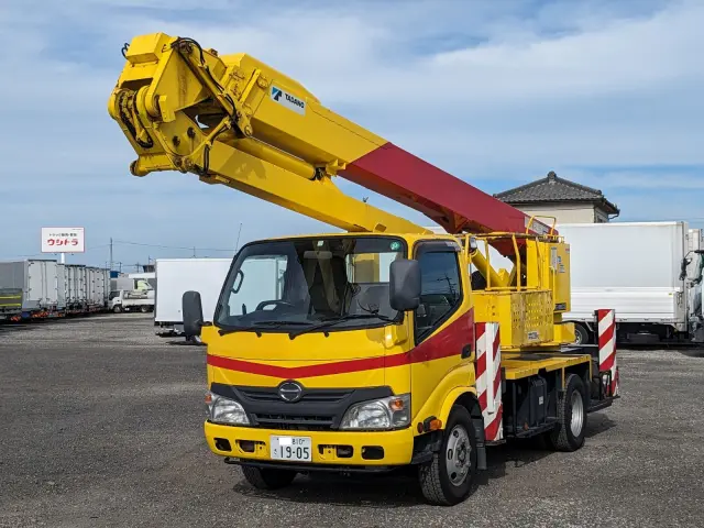 日野 デュトロ TKG-XZU640F(2WD)の写真1