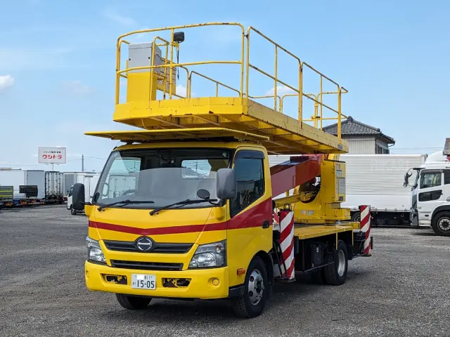 日野 デュトロ TKG-XZU710M(2WD)の写真1