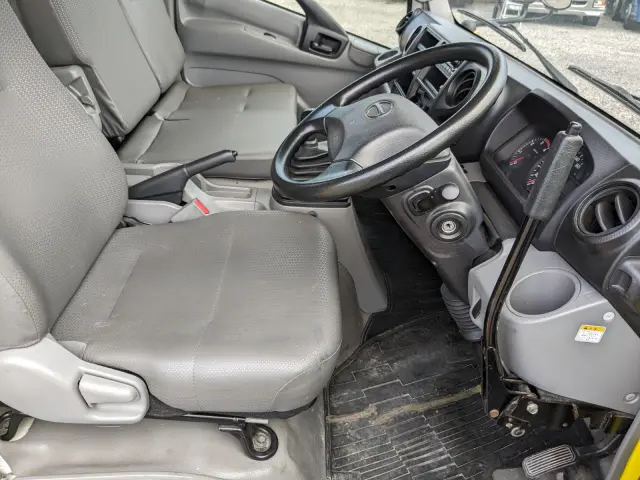 日野 デュトロ TKG-XZU710M(2WD)の写真41