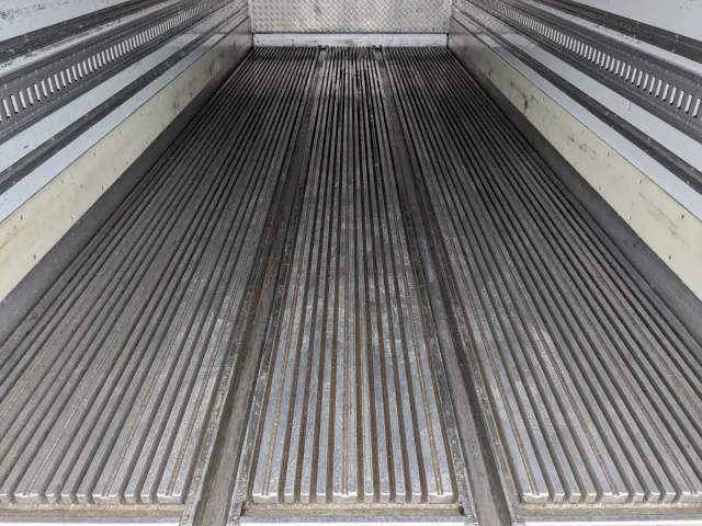 日野 レンジャー TKG-FC9JJAA(2WD)の写真12