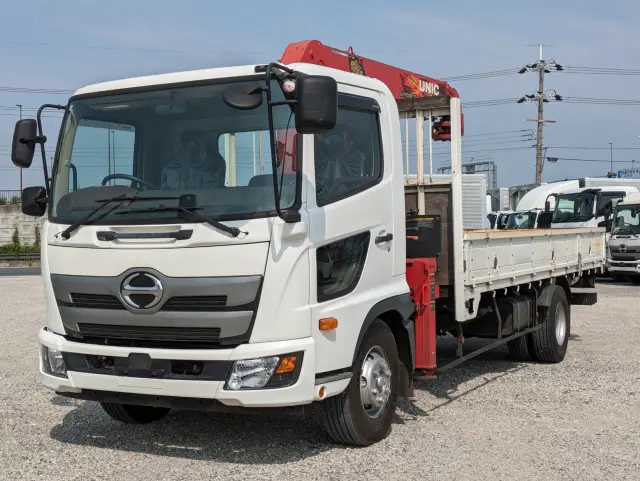日野 レンジャー 2KG-FC2ABA(2WD)の写真1