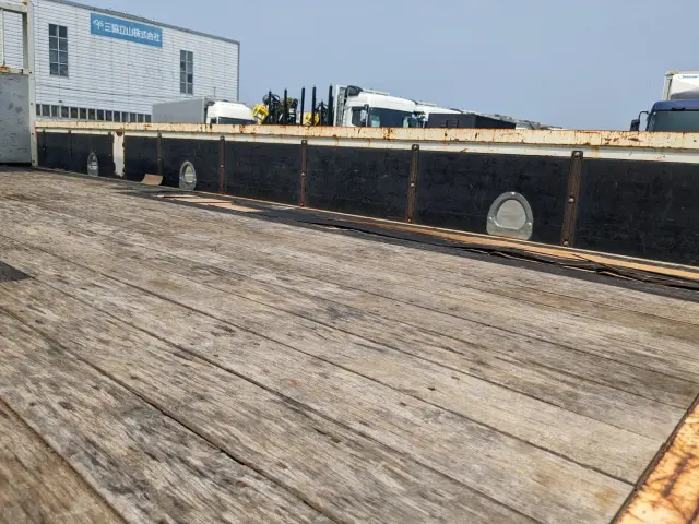 いすゞ フォワード 2PG-FRR90S1(2WD)の写真17