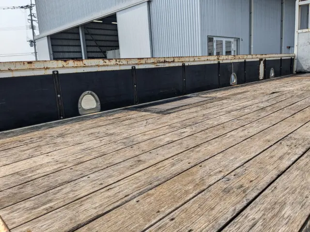 いすゞ フォワード 2PG-FRR90S1(2WD)の写真21