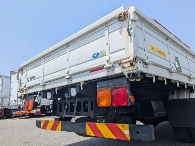 いすゞ フォワード 2PG-FRR90S1(2WD)の写真8