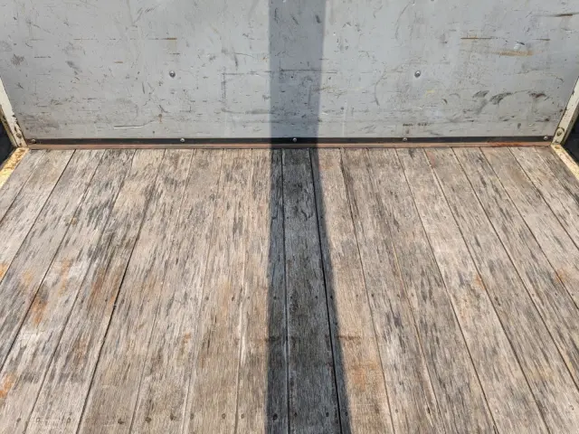 いすゞ フォワード 2PG-FRR90S1(2WD)の写真12