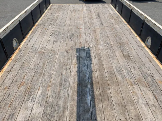 いすゞ フォワード 2PG-FRR90S1(2WD)の写真14