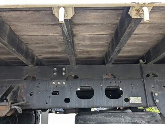 いすゞ フォワード 2PG-FRR90S1(2WD)の写真16