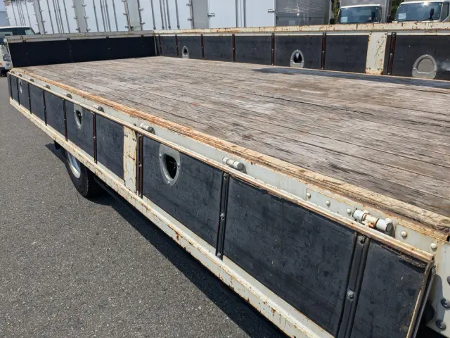 いすゞ フォワード 2PG-FRR90S1(2WD)の写真32