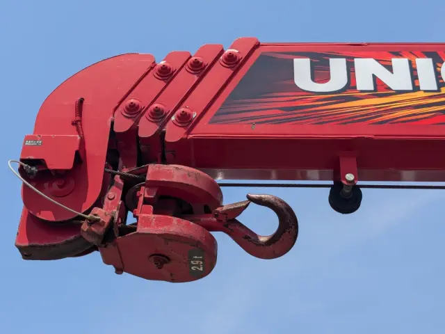 いすゞ フォワード 2PG-FRR90S1(2WD)の写真33