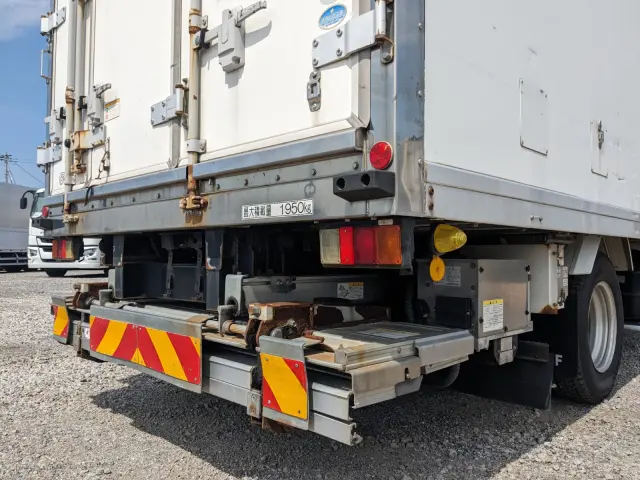 いすゞ エルフ TPG-NPR85AN(2WD)の写真7