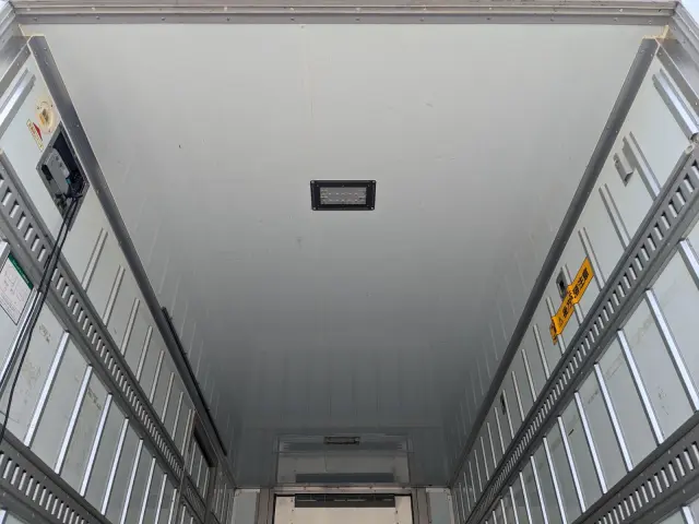 いすゞ エルフ TPG-NPR85AN(2WD)の写真15