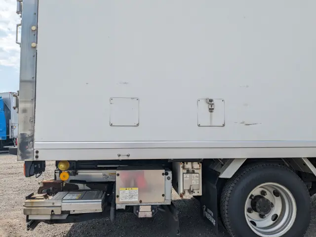 いすゞ エルフ TPG-NPR85AN(2WD)の写真32