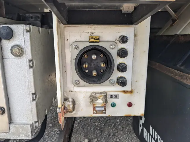 いすゞ エルフ TPG-NPR85AN(2WD)の写真34