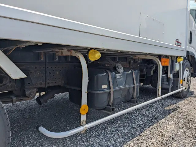 いすゞ エルフ TPG-NPR85AN(2WD)の写真37