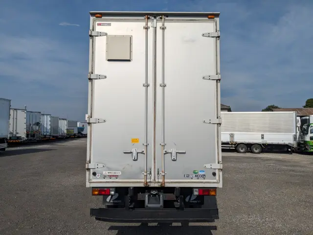 三菱 キャンター TPG-FEA50(2WD)の写真6