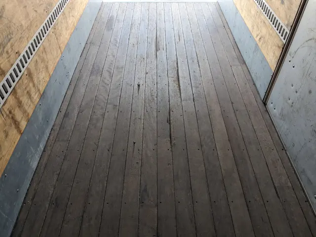 三菱 キャンター TPG-FEA50(2WD)の写真17