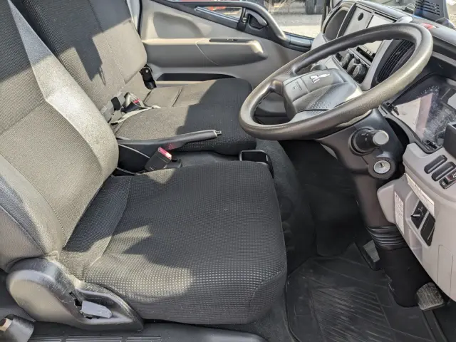三菱 キャンター TPG-FEA50(2WD)の写真27