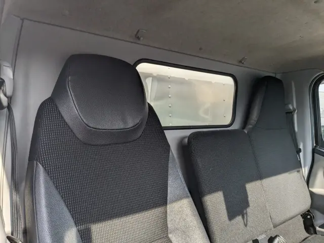 三菱 キャンター TPG-FEA50(2WD)の写真35