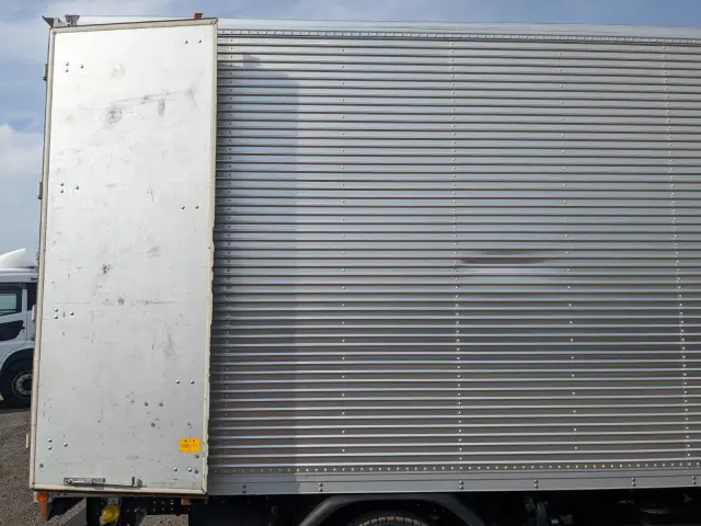 三菱 キャンター TPG-FEA50(2WD)の写真35