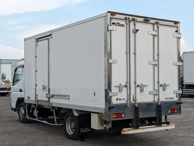 三菱 キャンター TPG-FEB50(2WD)の写真4