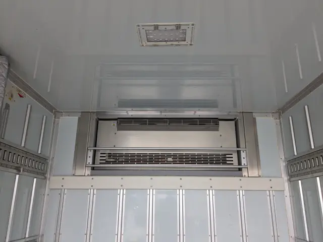 三菱 キャンター TPG-FEB50(2WD)の写真15