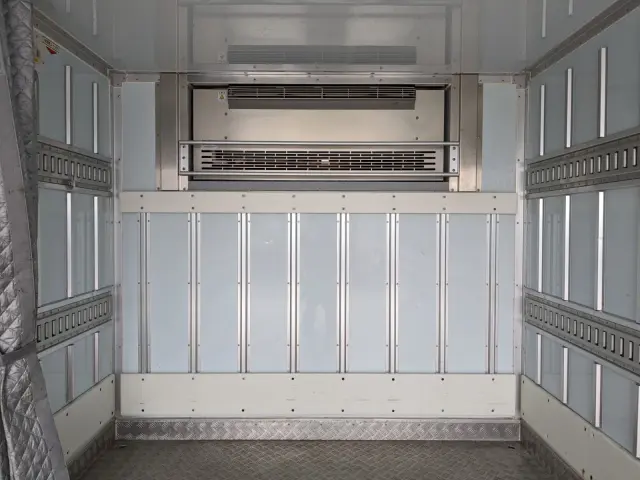 三菱 キャンター TPG-FEB50(2WD)の写真16