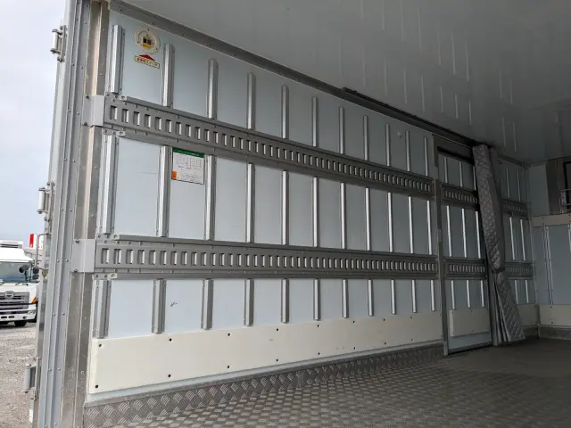 三菱 キャンター TPG-FEB50(2WD)の写真20