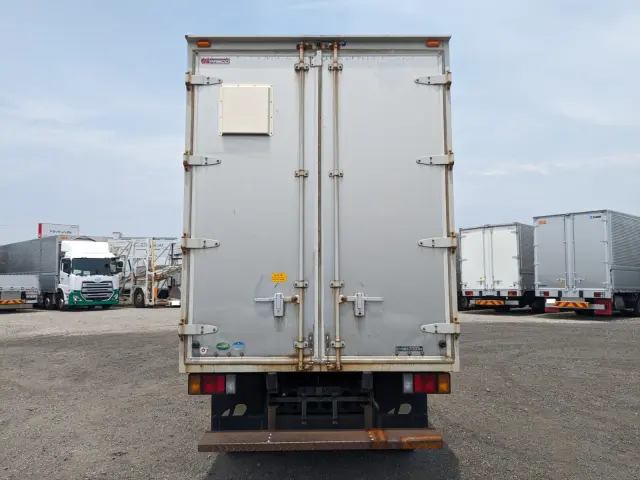 いすゞ エルフ TKG-NKS85AN(2WD)の写真5