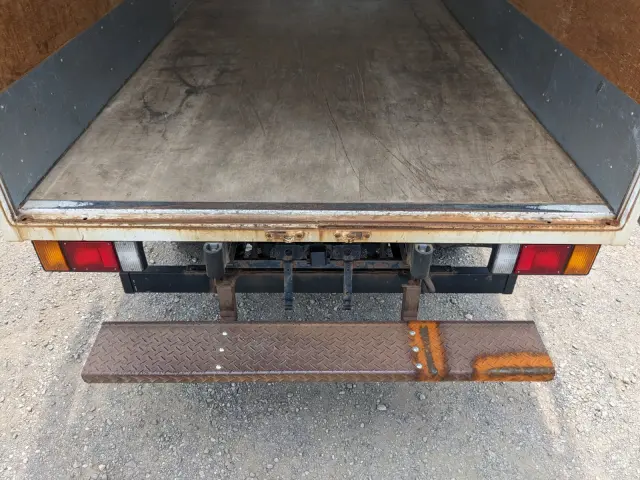 いすゞ エルフ TKG-NKS85AN(2WD)の写真9