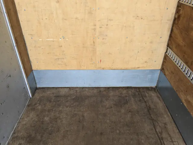 いすゞ エルフ TKG-NKS85AN(2WD)の写真13