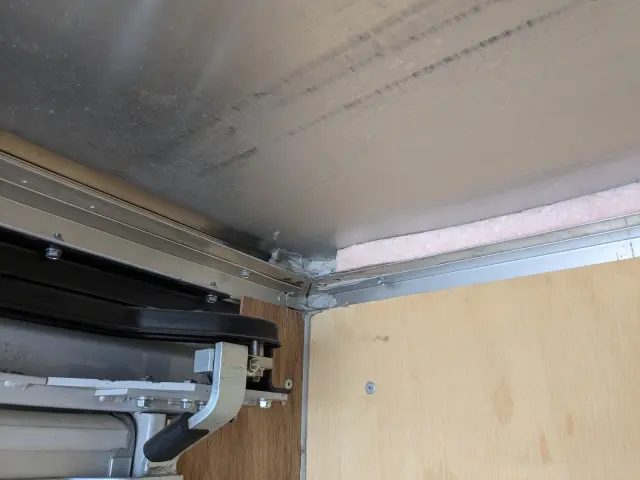 いすゞ エルフ TKG-NKS85AN(2WD)の写真15