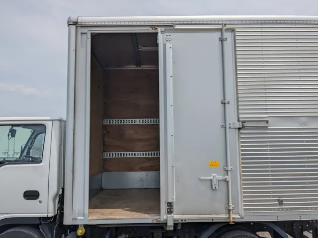 いすゞ エルフ TKG-NKS85AN(2WD)の写真28