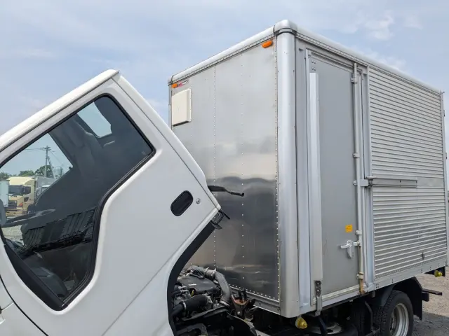 いすゞ エルフ TKG-NKS85AN(2WD)の写真37