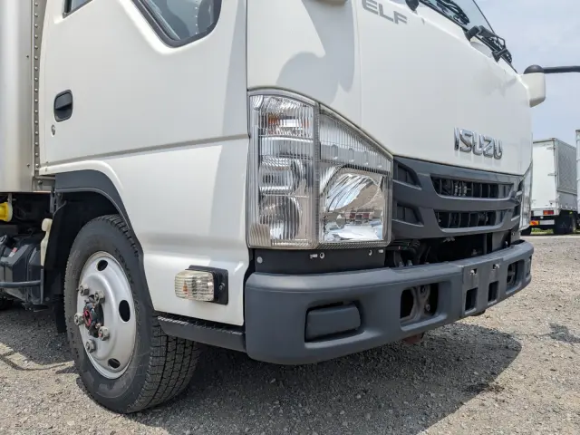 いすゞ エルフ TKG-NKS85AN(2WD)の写真48