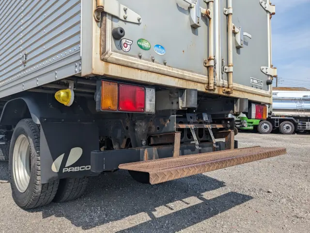 いすゞ エルフ TKG-NKS85AN(2WD)の写真8