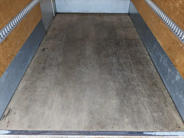 いすゞ エルフ TKG-NKS85AN(2WD)の写真11