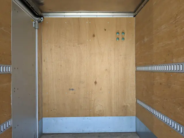 いすゞ エルフ TKG-NKS85AN(2WD)の写真16