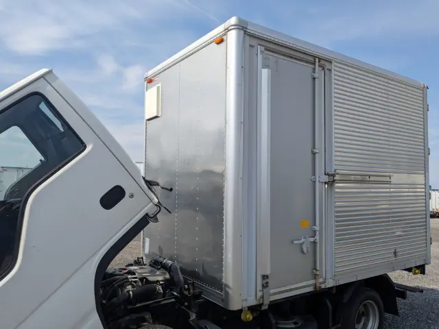 いすゞ エルフ TKG-NKS85AN(2WD)の写真39