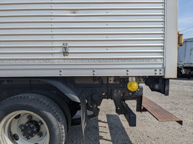 いすゞ エルフ TKG-NKS85AN(2WD)の写真40