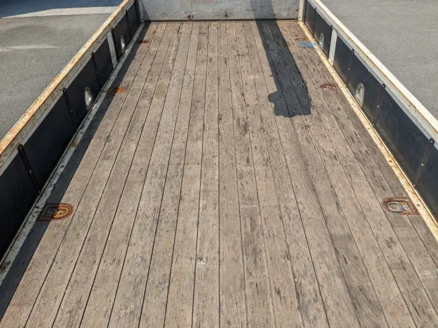 いすゞ フォワード 2PG-FRR90S1(2WD)の写真17