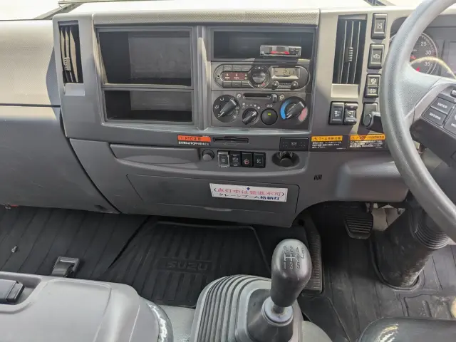いすゞ フォワード 2PG-FRR90S1(2WD)の写真34