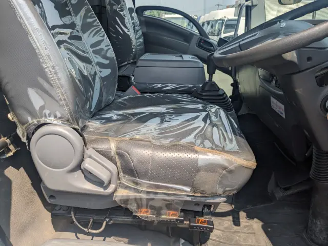 いすゞ フォワード 2PG-FRR90S1(2WD)の写真36