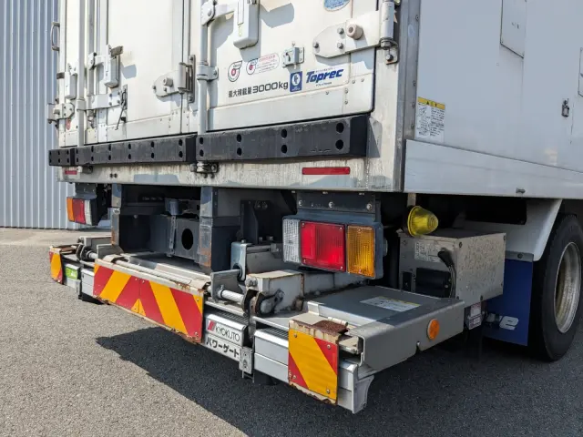 いすゞ エルフ TPG-NPR85AN(2WD)の写真7