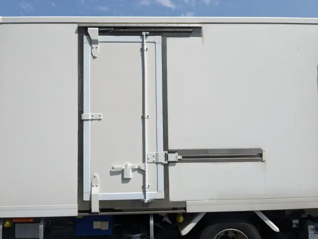 いすゞ エルフ TPG-NPR85AN(2WD)の写真13