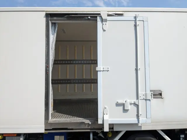 いすゞ エルフ TPG-NPR85AN(2WD)の写真14