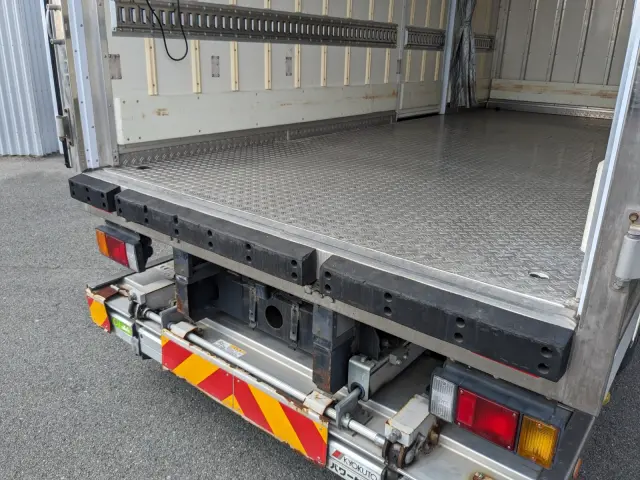 いすゞ エルフ TPG-NPR85AN(2WD)の写真19