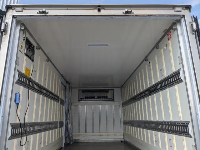 いすゞ エルフ TPG-NPR85AN(2WD)の写真20