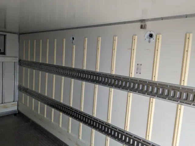 いすゞ エルフ TPG-NPR85AN(2WD)の写真26