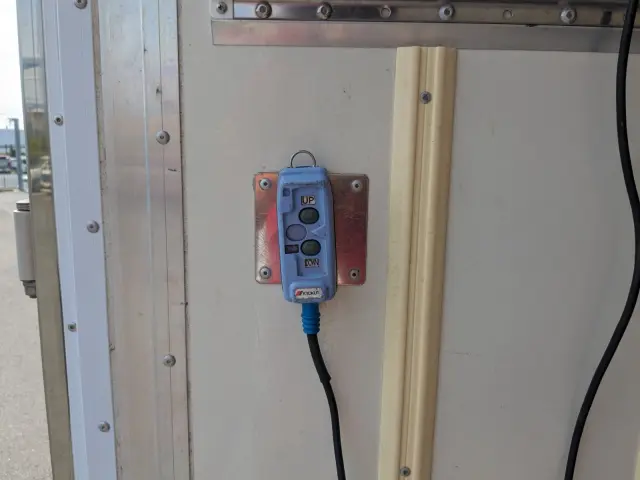 いすゞ エルフ TPG-NPR85AN(2WD)の写真28